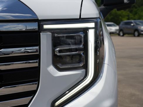 Used 2026 GMC Sierra 1500 SLT AWD/4WD image 26
