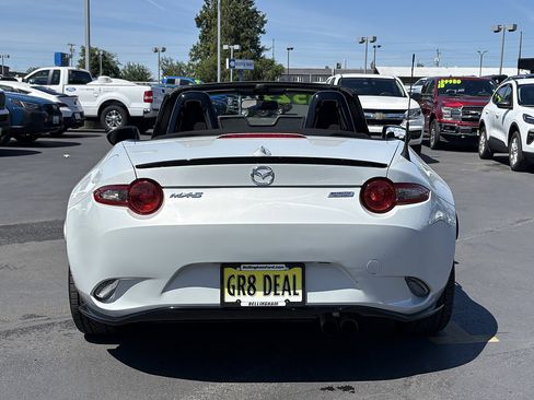 Used 2016 MAZDA MX-5 Miata Club w/ Brembo/BBS Package RWD image 6