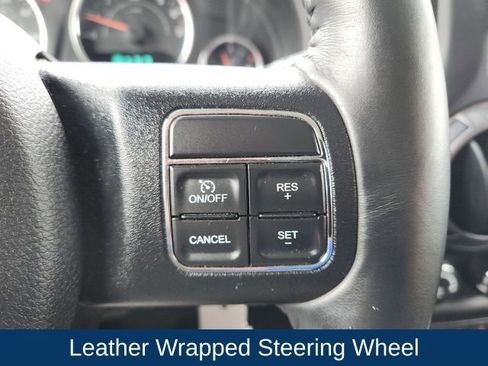 Used 2018 Jeep Wrangler Unlimited Sport S image 31