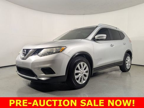 Used 2016 Nissan Rogue S image 3