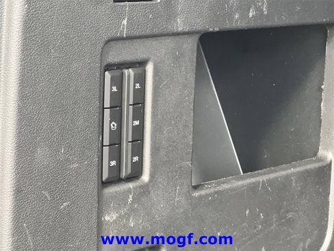 Used 2024 Ford Expedition Max Limited image 28