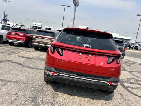 Used 2022 Hyundai Tucson SEL w/ Convenience Package AWD/4WD image 4