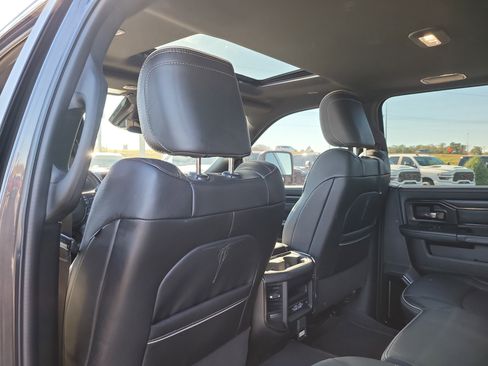 Used 2024 RAM 2500 Limited image 13