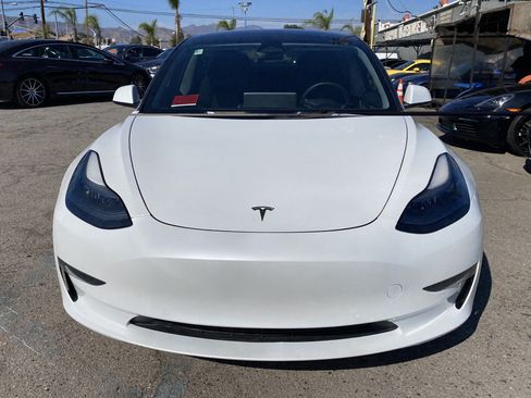 Used 2022 Tesla Model 3 Long Range AWD/4WD image 3