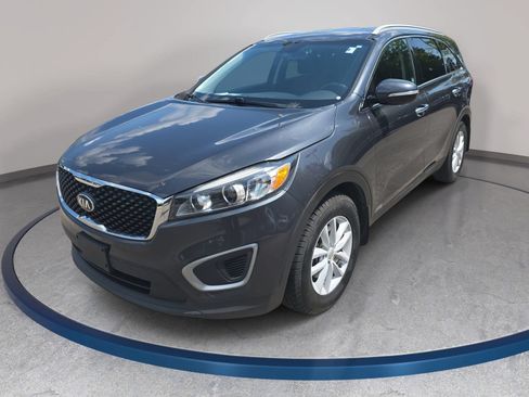 Used 2018 Kia Sorento AWD image 1
