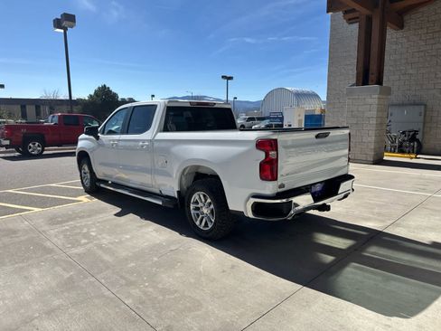 Used 2024 Chevrolet Silverado 1500 LT w/ Z71 Off-Road Package image 6
