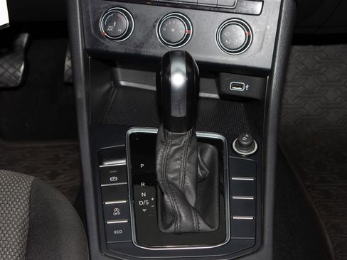 Used 2019 Volkswagen Jetta R-Line image 22