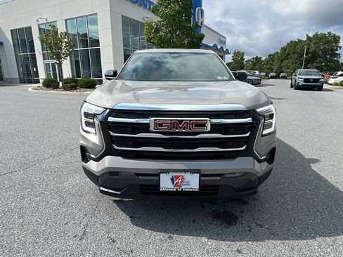 Used 2025 GMC Terrain Elevation AWD/4WD image 9