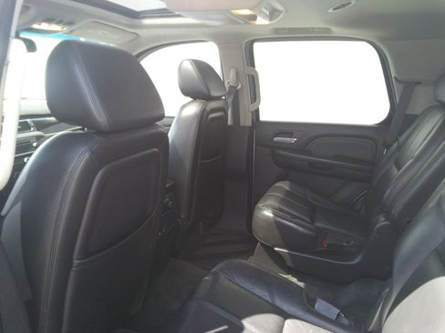Used 2007 GMC Yukon Denali AWD/4WD image 9