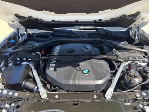 Used 2025 BMW 740i xDrive image 23