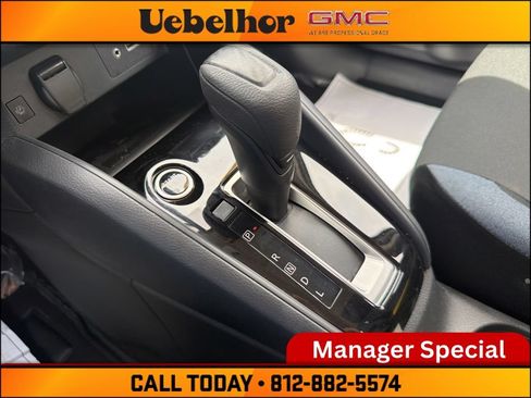 Used 2025 Nissan Versa SV w/ Trunk Package FWD image 28