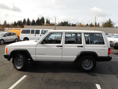 Used 1998 Jeep Cherokee SE image 2