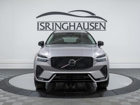 New 2026 Volvo XC60 B5 Plus w/ Climate Package image 2