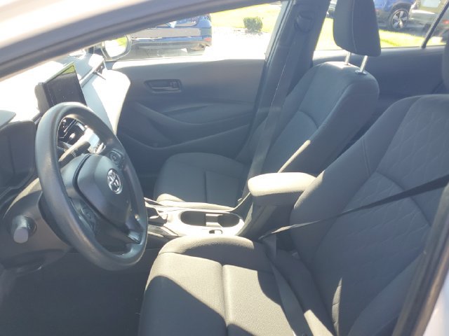 Used 2025 Toyota Corolla LE FWD image 16
