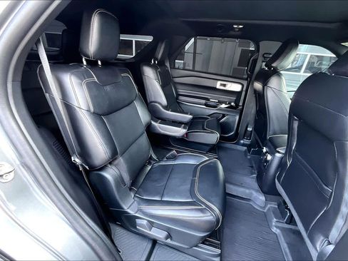 Certified 2023 Ford Explorer ST w/ Equipment Group 401A image 19