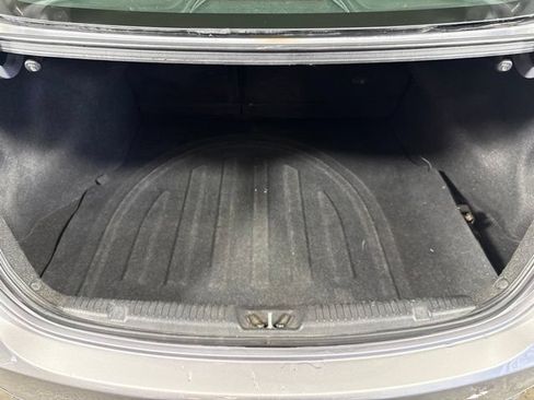 Used 2011 Hyundai Elantra GLS w/ Preferred Equipment Pkg 3 FWD image 27