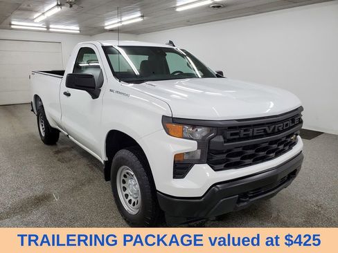 Used 2025 Chevrolet Silverado 1500 W/T w/ Trailering Package image 3