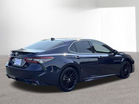 Used 2022 Toyota Camry XSE image 13