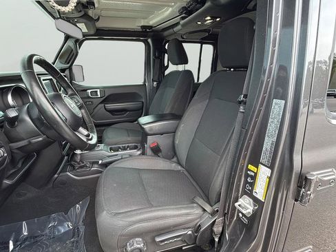 Used 2021 Jeep Gladiator Sport AWD/4WD image 22