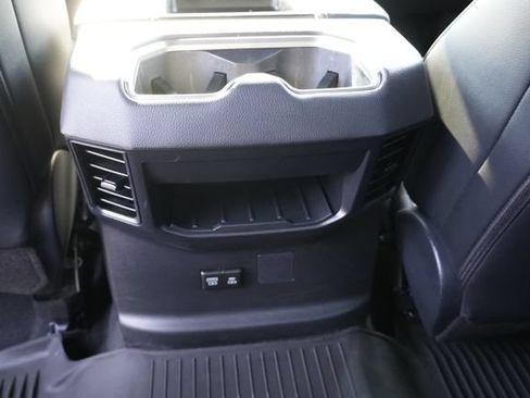 Used 2025 Toyota Tundra Limited AWD/4WD image 16