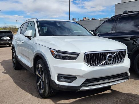 Used 2019 Volvo XC40 T5 Inscription image 18