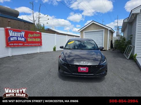 Used 2023 Hyundai Elantra SEL w/ Convenience Package FWD image 1