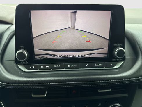 Used 2023 Nissan Rogue S FWD image 27
