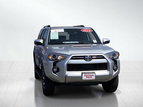 Certified 2024 Toyota 4Runner TRD Off-Road Premium w/ Moonroof Package AWD/4WD image 12