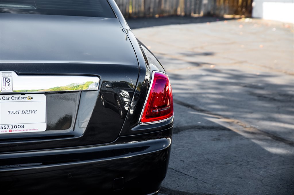 Used 2014 Rolls-Royce Ghost RWD image 13