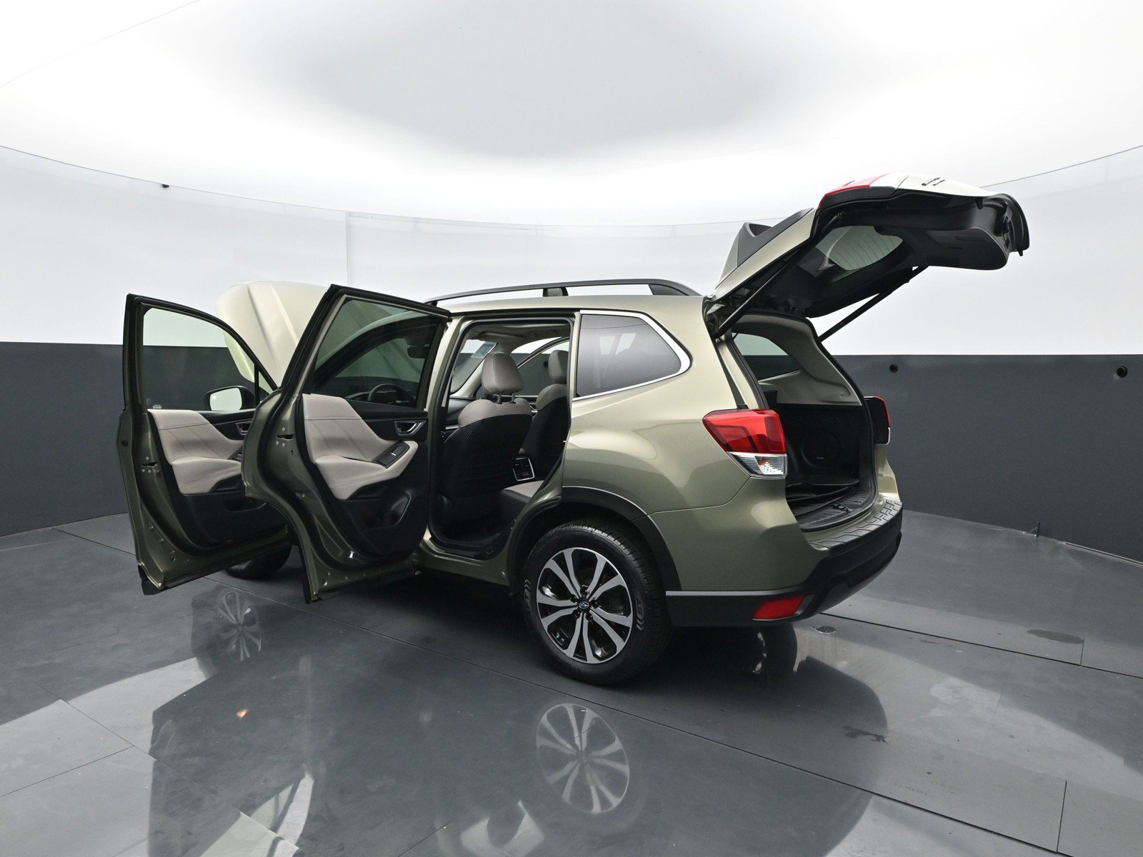 Used 2020 Subaru Forester Limited w/ Popular Package #3 AWD/4WD image 31