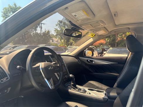 Used 2020 INFINITI Q50 Luxe w/ All Weather Package RWD image 9