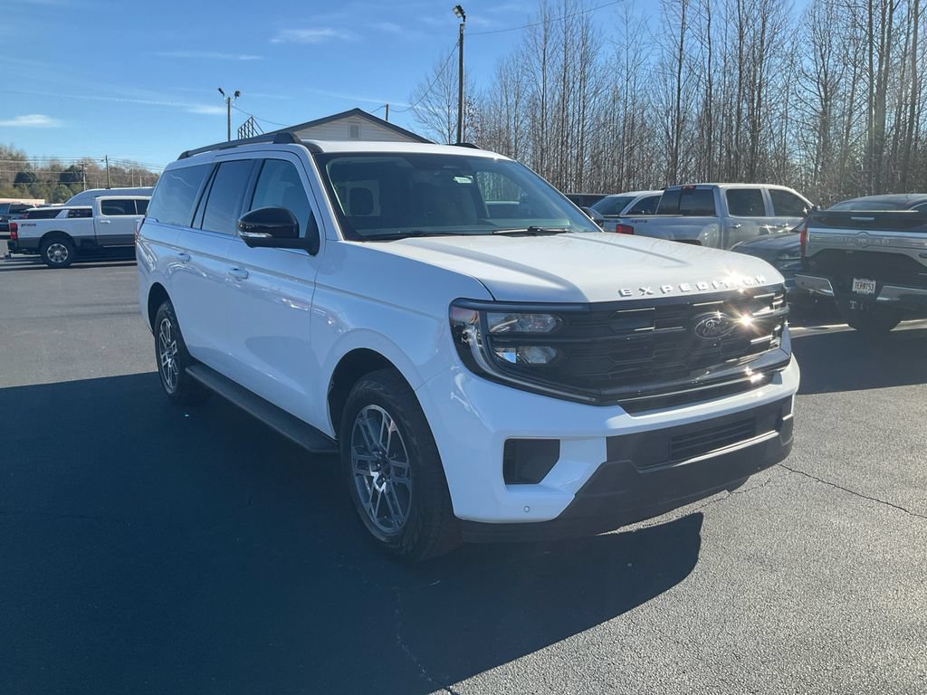 New 2026 Ford Expedition Max Active AWD/4WD image 3