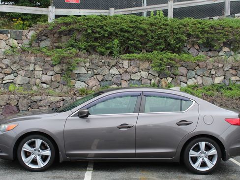 Used 2014 Acura ILX w/ Technology Package FWD image 6