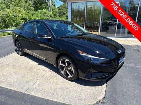 Certified 2023 Hyundai Elantra SEL w/ Convenience Package FWD image 3