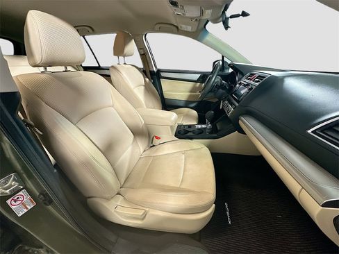 Used 2019 Subaru Outback 2.5i image 27