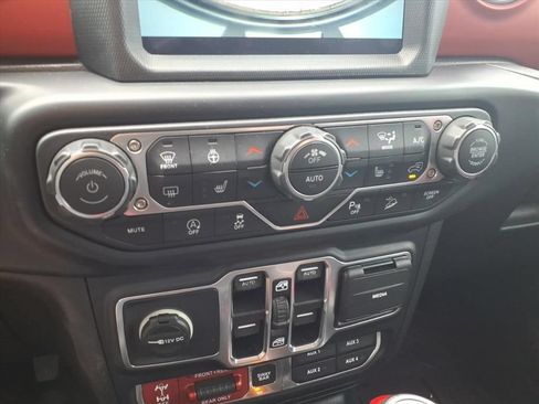 Used 2019 Jeep Wrangler Unlimited Rubicon AWD/4WD image 25