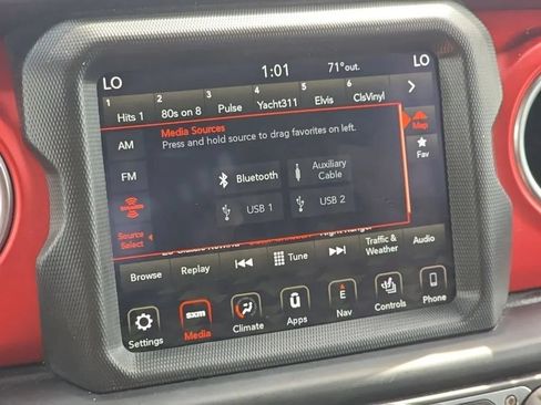 Used 2021 Jeep Gladiator Rubicon AWD/4WD image 26