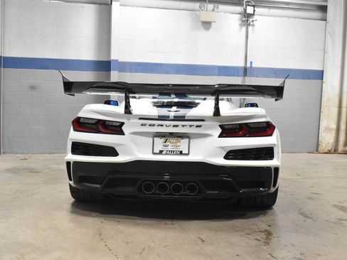 Used 2025 Chevrolet Corvette ZR1 w/ ZR1 Carbon Fiber Aero Package RWD image 26