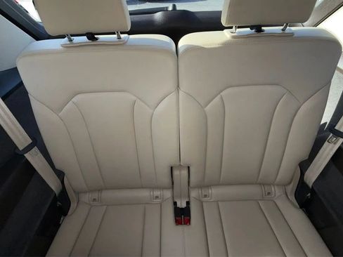 Used 2019 Audi Q7 3.0T Premium w/ Cold Weather Package AWD/4WD image 19