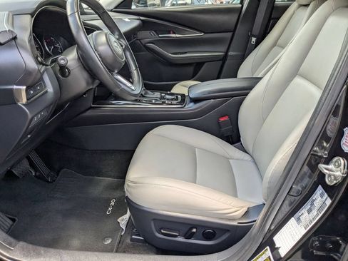 Used 2025 MAZDA CX-30 AWD 2.5 S w/ Preferred Package image 11