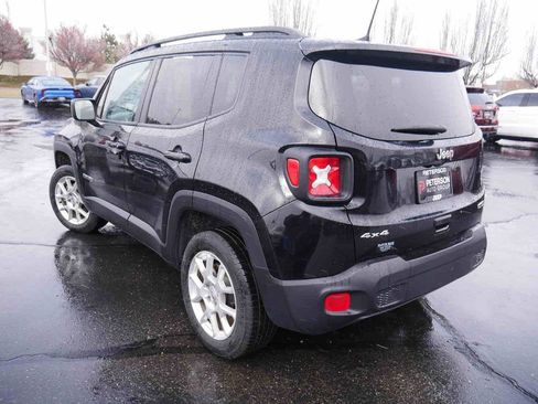 Used 2022 Jeep Renegade Latitude w/ Convenience Group image 17