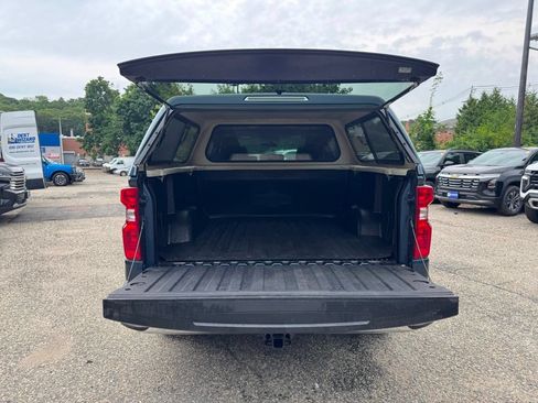 Used 2021 Chevrolet Silverado 1500 LT AWD/4WD image 6