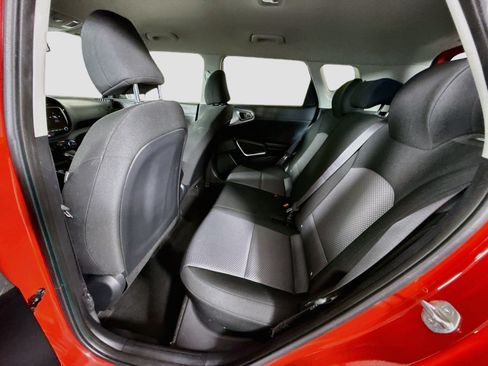 Used 2023 Kia Soul S FWD image 25