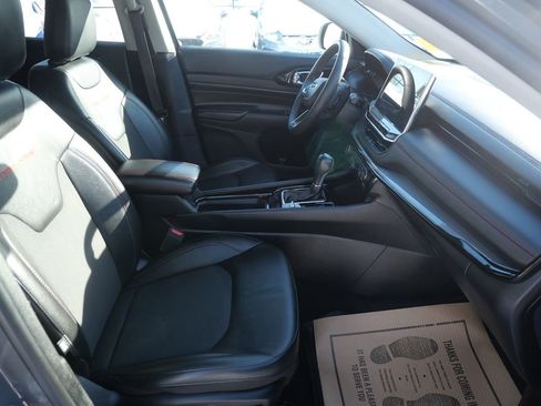 Used 2022 Jeep Compass Trailhawk image 17