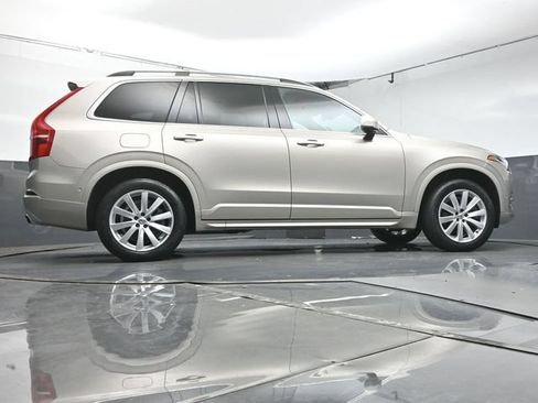 Used 2017 Volvo XC90 T6 Momentum w/ Vision Package AWD/4WD image 39