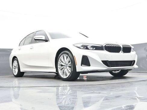 Used 2023 BMW 330i xDrive Sedan w/ Driving Assistance Package AWD/4WD image 34