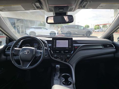 Used 2023 Toyota Camry SE w/ Convenience Package FWD image 18