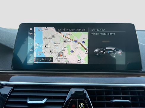 Used 2019 BMW 530e xDrive w/ Convenience Package image 30