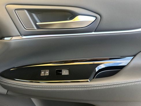 New 2026 Toyota Mirai RWD image 19