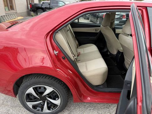Used 2015 Toyota Corolla LE FWD image 21